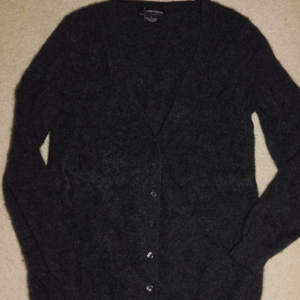 BLOOMINGDALES CASHMERE GRAY SWEATER CARDIGAN L